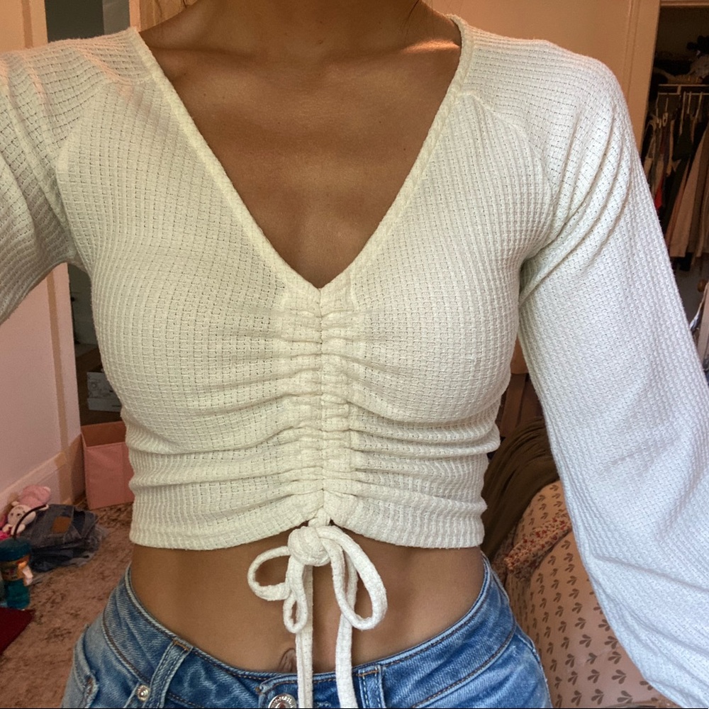Drawstring front top - Picture 2 of 9